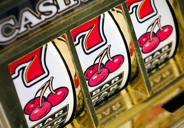 Card game payout structure and odds on emasputihtoto